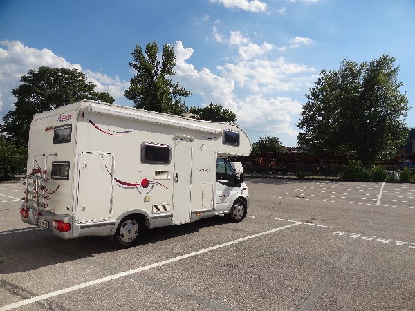 camper stop ljubljana 2